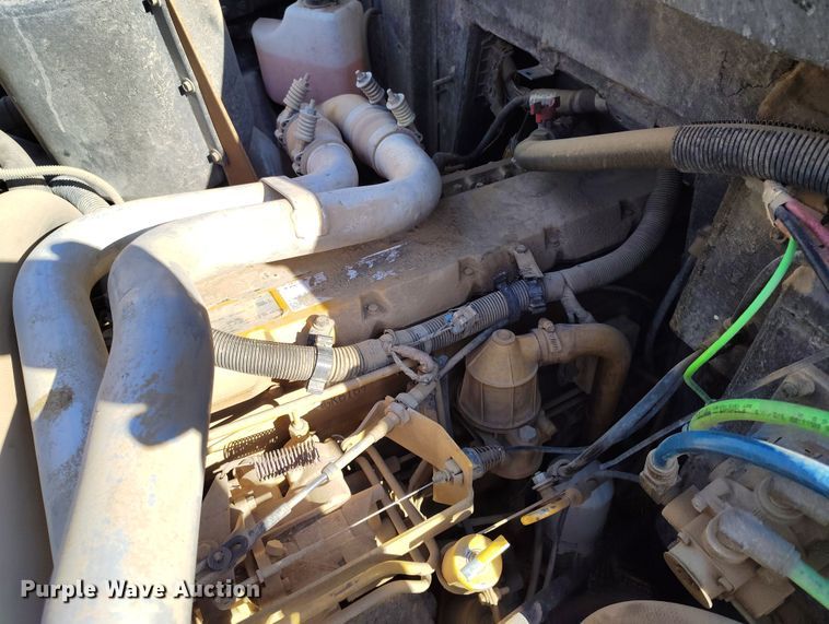 image for item DV6728 1998 Bluebird school bus