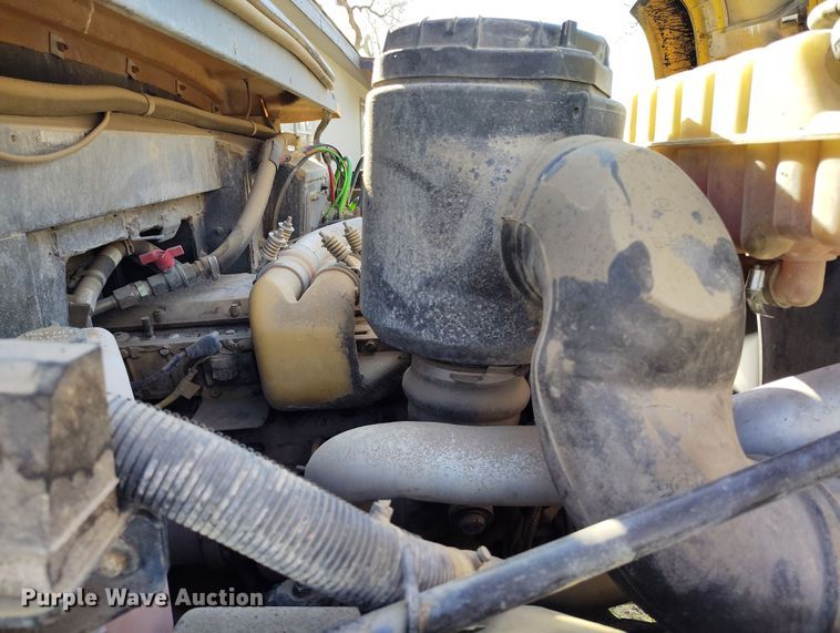 image for item DV6728 1998 Bluebird school bus