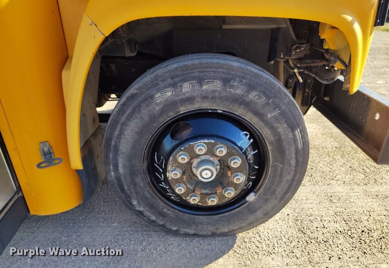 image for item DV6728 1998 Bluebird school bus