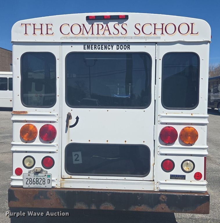 image for item DW1886 2004 Chevrolet Express school bus