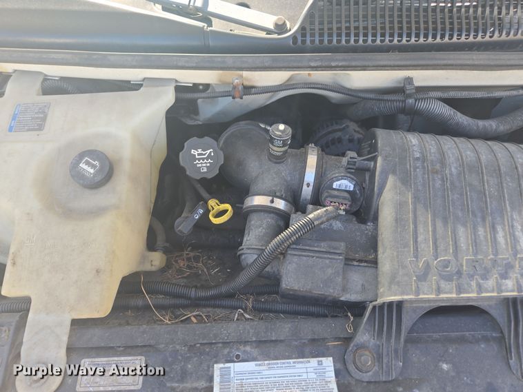 image for item DW1886 2004 Chevrolet Express school bus