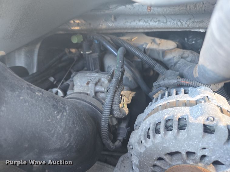 image for item DW1886 2004 Chevrolet Express school bus