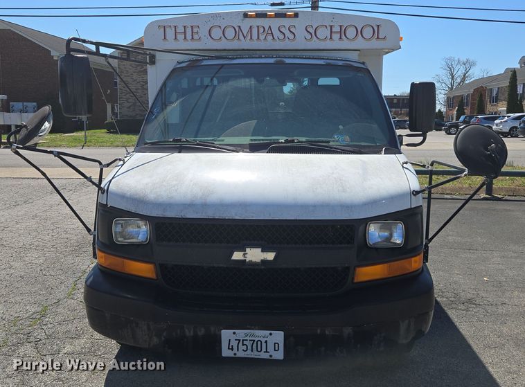 image for item DW1887 2007 Chevrolet 1500 school bus