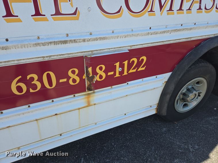 image for item DW1887 2007 Chevrolet 1500 school bus