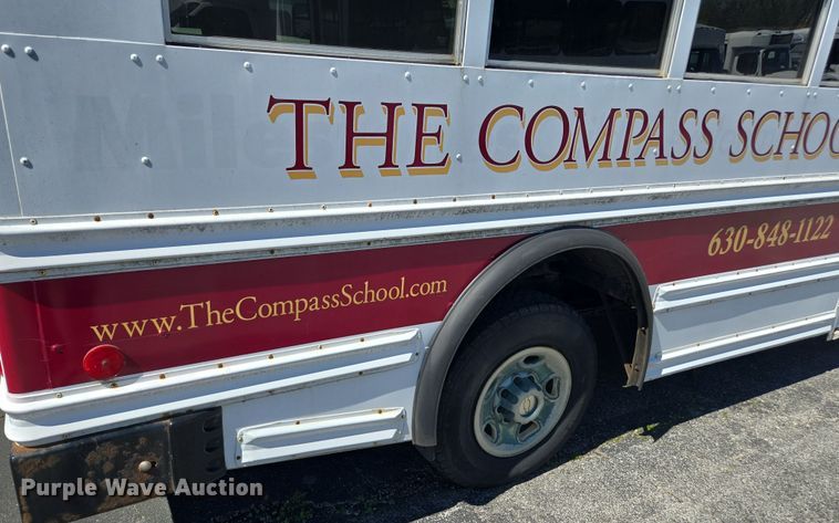 image for item DW1887 2007 Chevrolet 1500 school bus