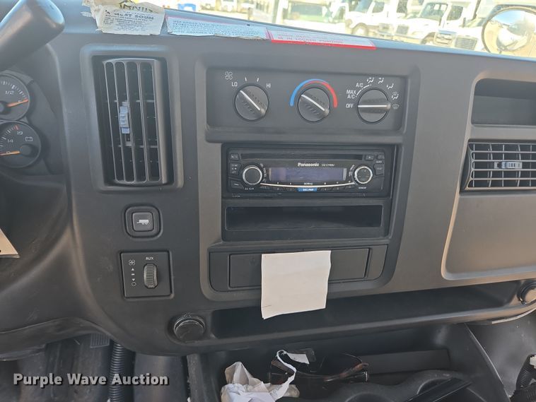 image for item DW1887 2007 Chevrolet 1500 school bus