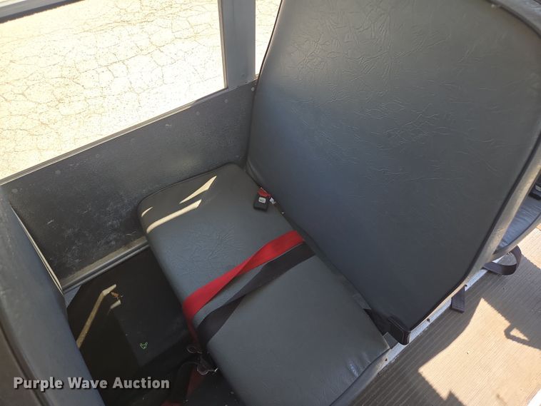 image for item DW1887 2007 Chevrolet 1500 school bus