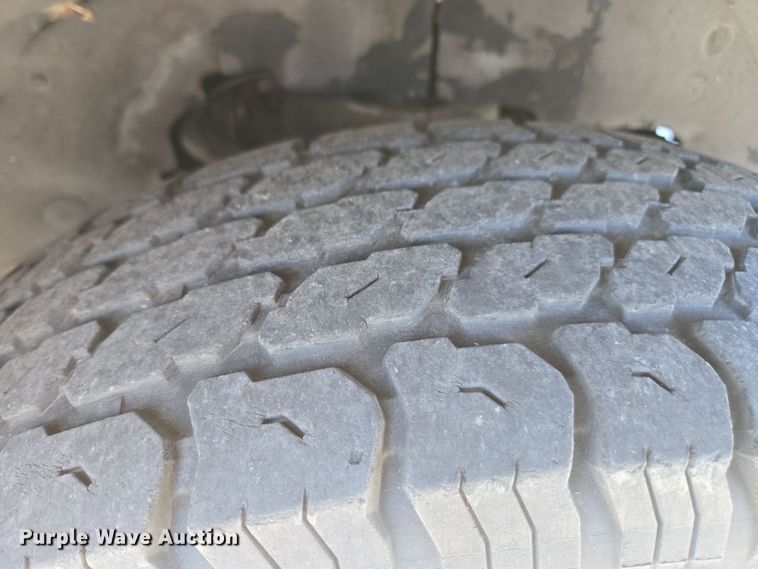 image for item DW1887 2007 Chevrolet 1500 school bus