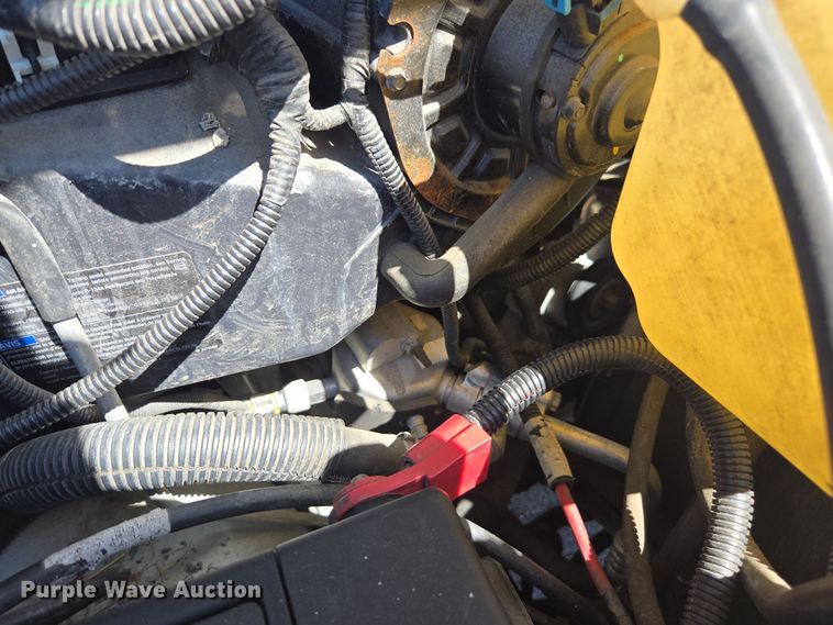 image for item DW1891 2004 Chevrolet 1500 school bus