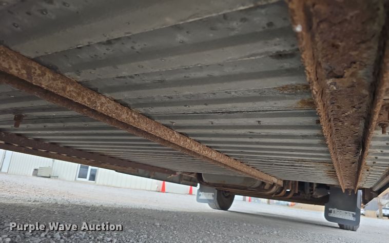 image for item DW3229 2005 Thomas Built Buses Saf-T-Liner school bus