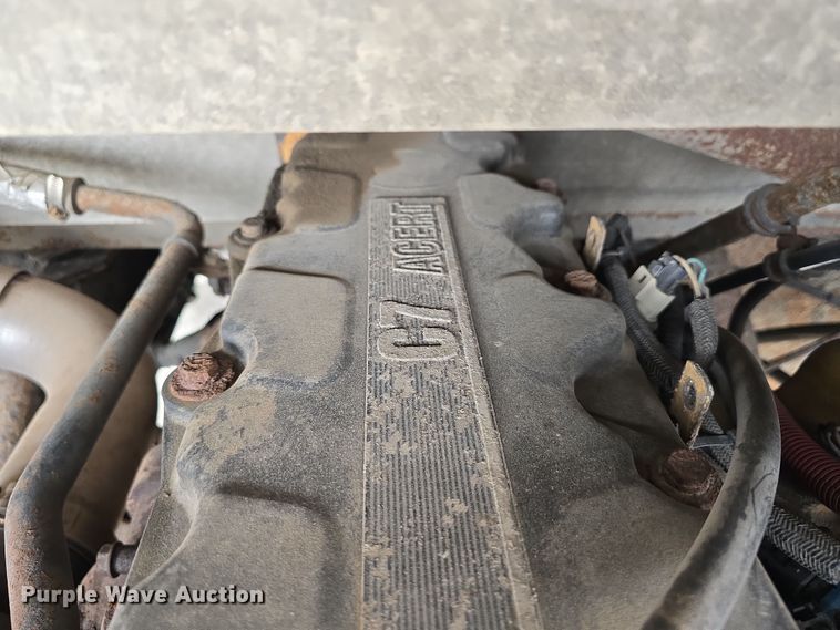 image for item DW3229 2005 Thomas Built Buses Saf-T-Liner school bus