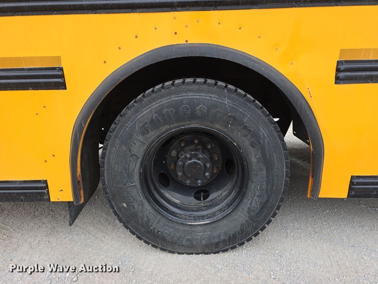 image for item DW3229 2005 Thomas Built Buses Saf-T-Liner school bus