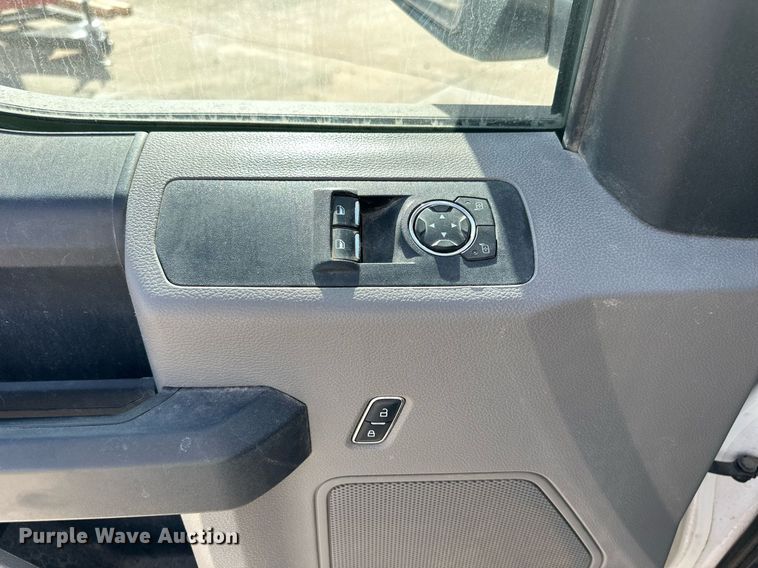 image for item DW5084 2016 Ford F150 pickup truck