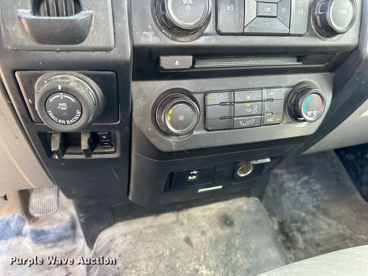 image for item DW5084 2016 Ford F150 pickup truck