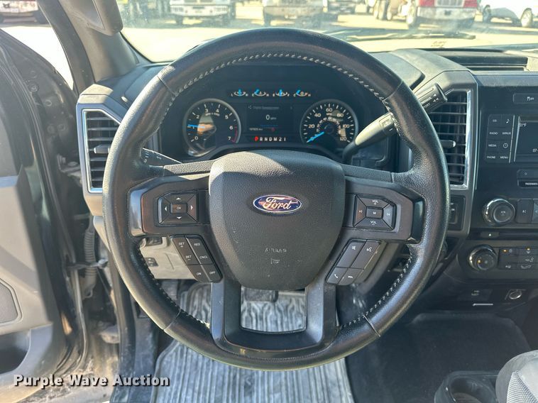 image for item DW5096 2016 Ford F150 SuperCrew pickup truck