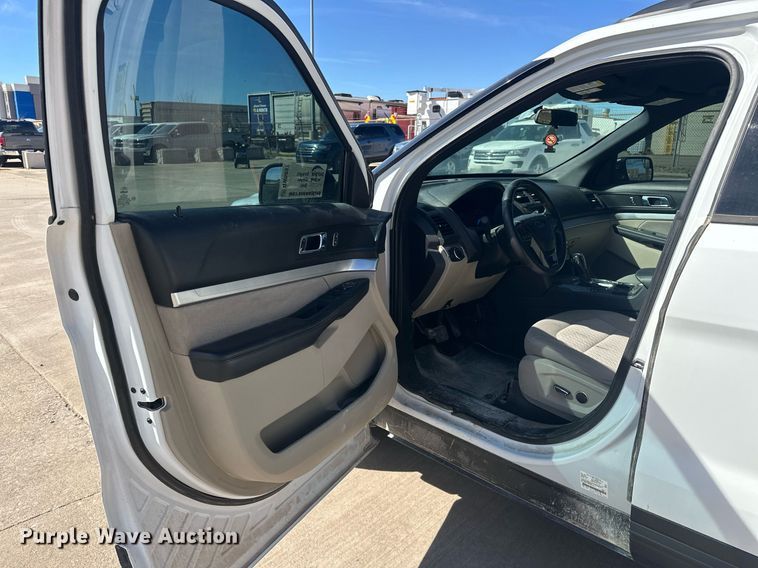 image for item DW5097 2018 Ford Explorer SUV