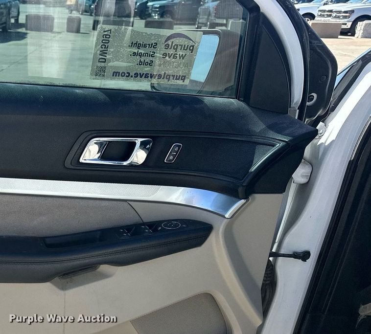 image for item DW5097 2018 Ford Explorer SUV