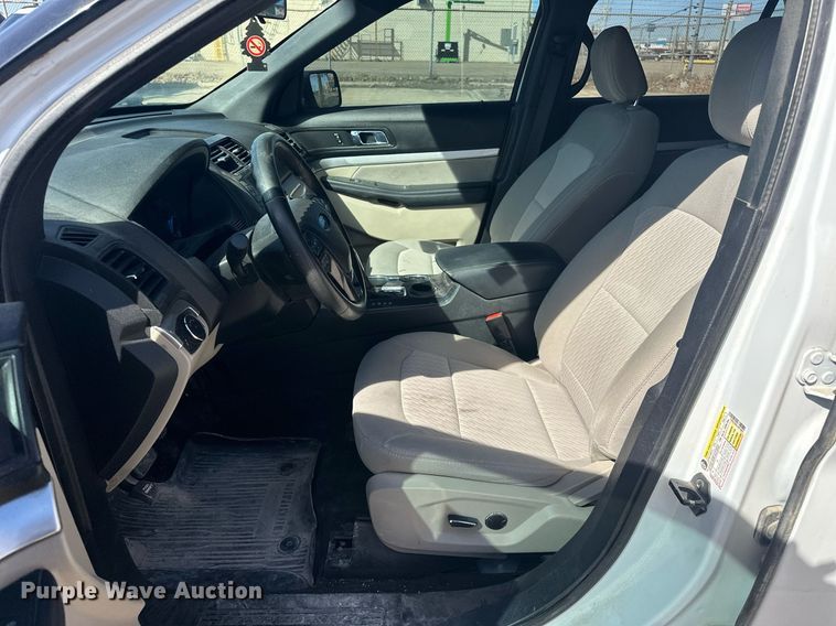image for item DW5097 2018 Ford Explorer SUV