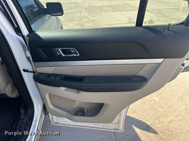 image for item DW5097 2018 Ford Explorer SUV