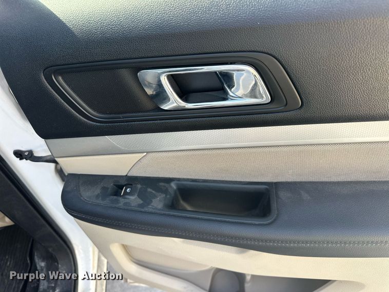 image for item DW5097 2018 Ford Explorer SUV