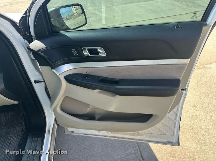 image for item DW5097 2018 Ford Explorer SUV