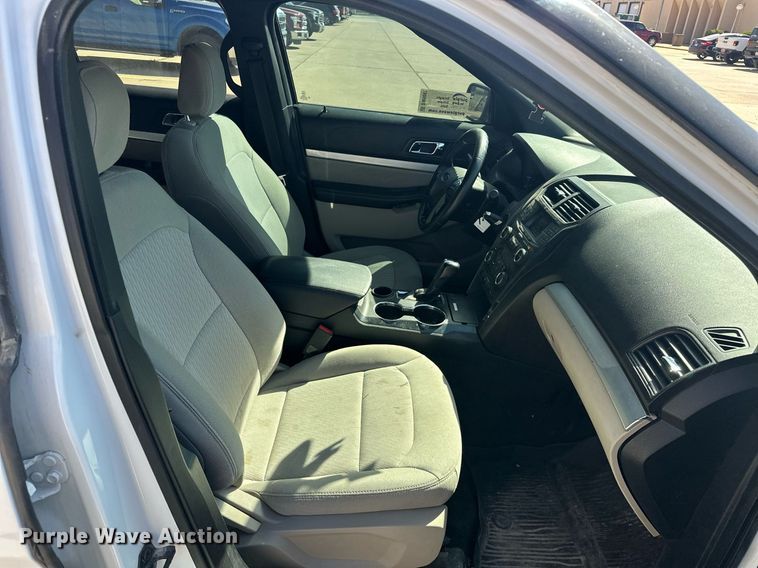 image for item DW5097 2018 Ford Explorer SUV