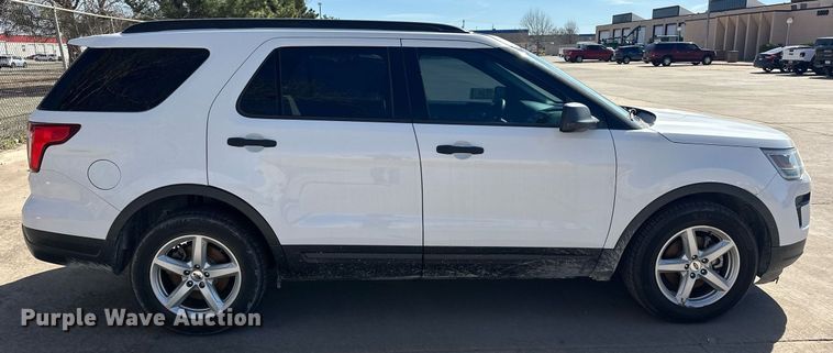 image for item DW5098 2018 Ford Explorer SUV