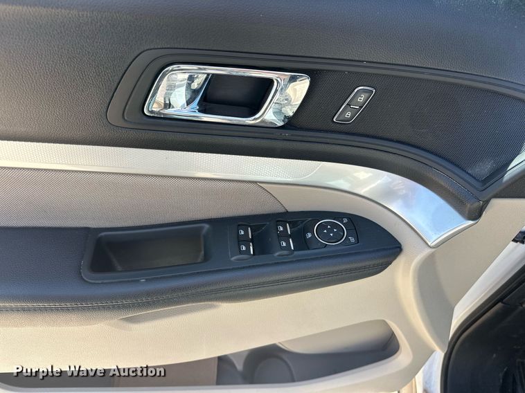 image for item DW5098 2018 Ford Explorer SUV