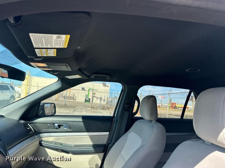 image for item DW5098 2018 Ford Explorer SUV