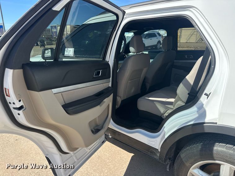 image for item DW5098 2018 Ford Explorer SUV