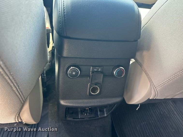 image for item DW5098 2018 Ford Explorer SUV