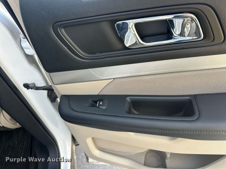 image for item DW5098 2018 Ford Explorer SUV