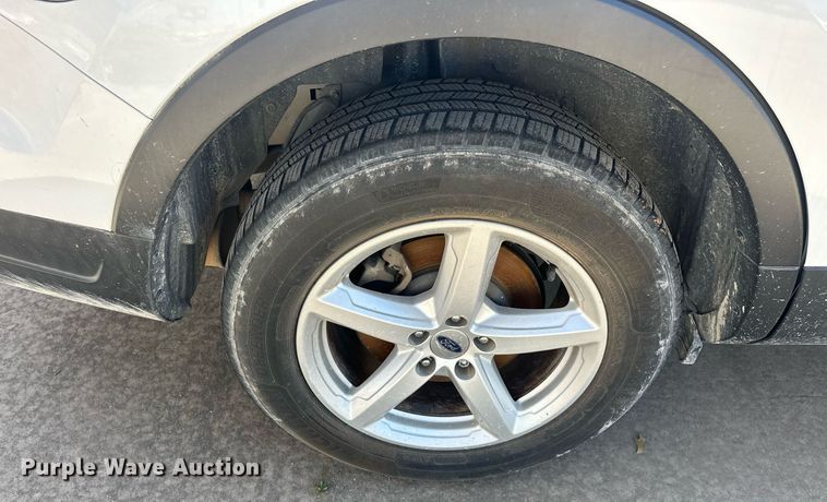 image for item DW5098 2018 Ford Explorer SUV