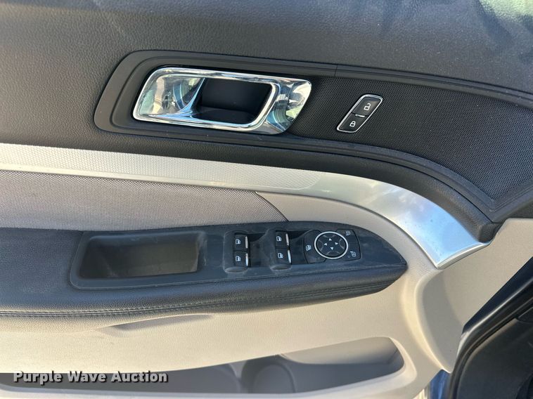 image for item DW5099 2018 Ford Explorer SUV