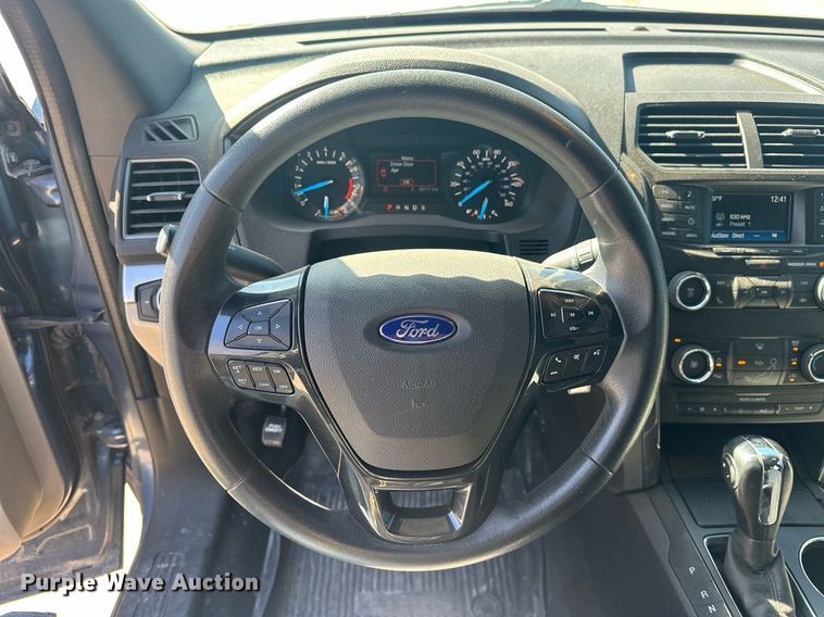 image for item DW5099 2018 Ford Explorer SUV