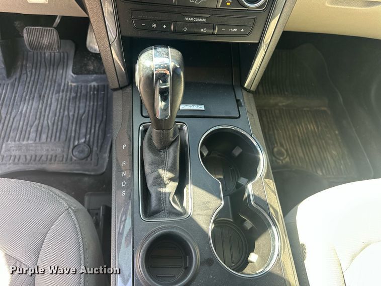 image for item DW5099 2018 Ford Explorer SUV