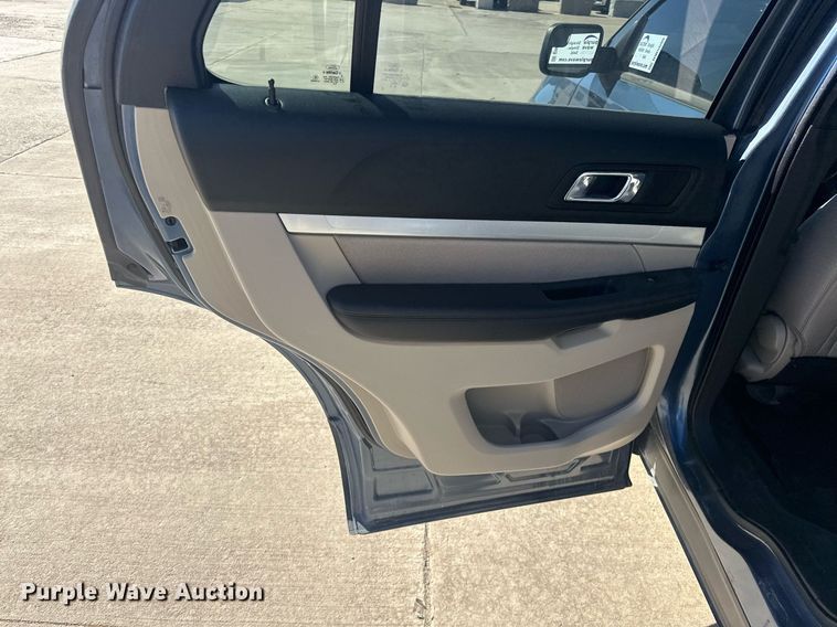 image for item DW5099 2018 Ford Explorer SUV