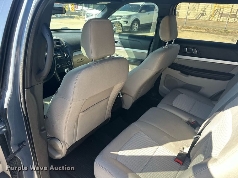 image for item DW5099 2018 Ford Explorer SUV