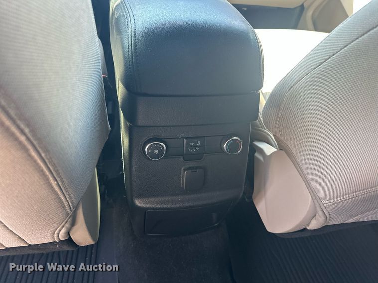 image for item DW5099 2018 Ford Explorer SUV