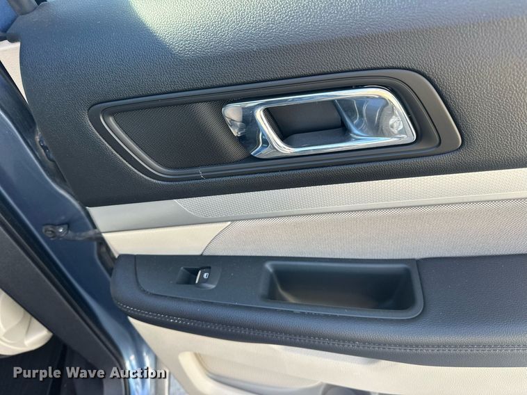 image for item DW5099 2018 Ford Explorer SUV