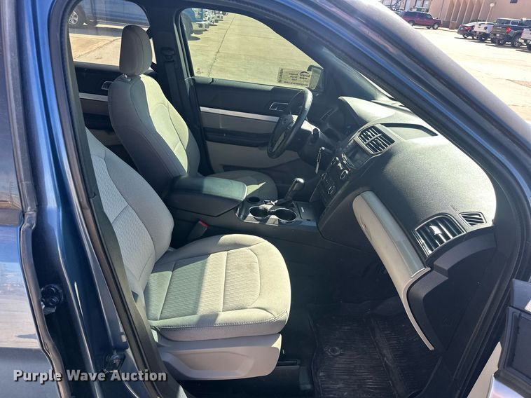 image for item DW5099 2018 Ford Explorer SUV