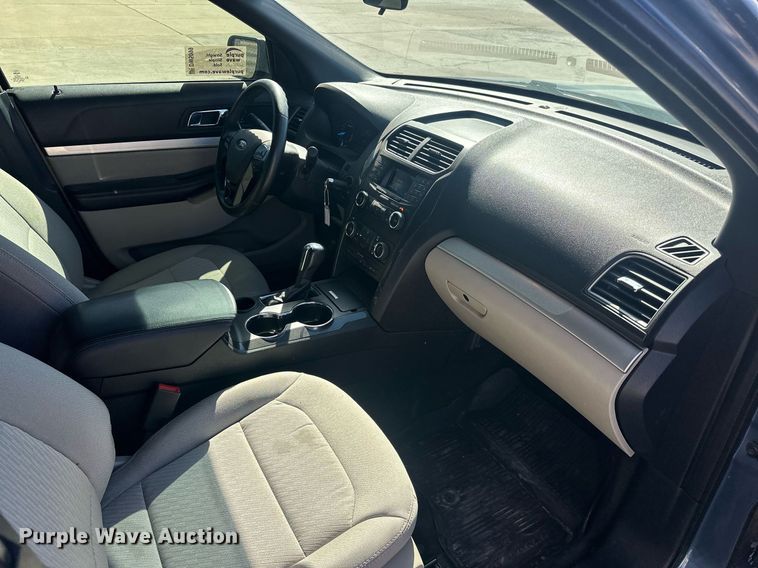 image for item DW5099 2018 Ford Explorer SUV