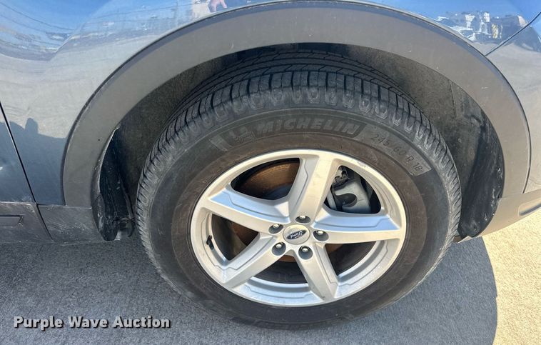 image for item DW5099 2018 Ford Explorer SUV