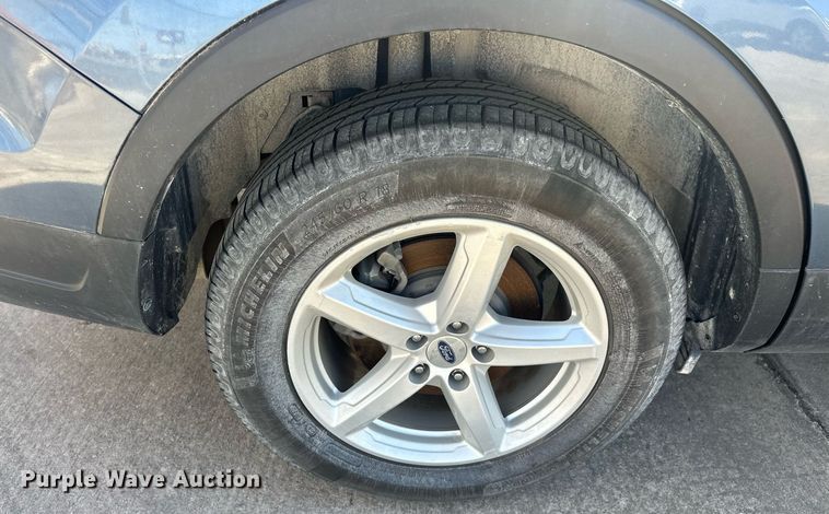 image for item DW5099 2018 Ford Explorer SUV