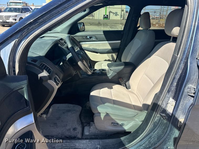 image for item DW5100 2018 Ford Explorer SUV