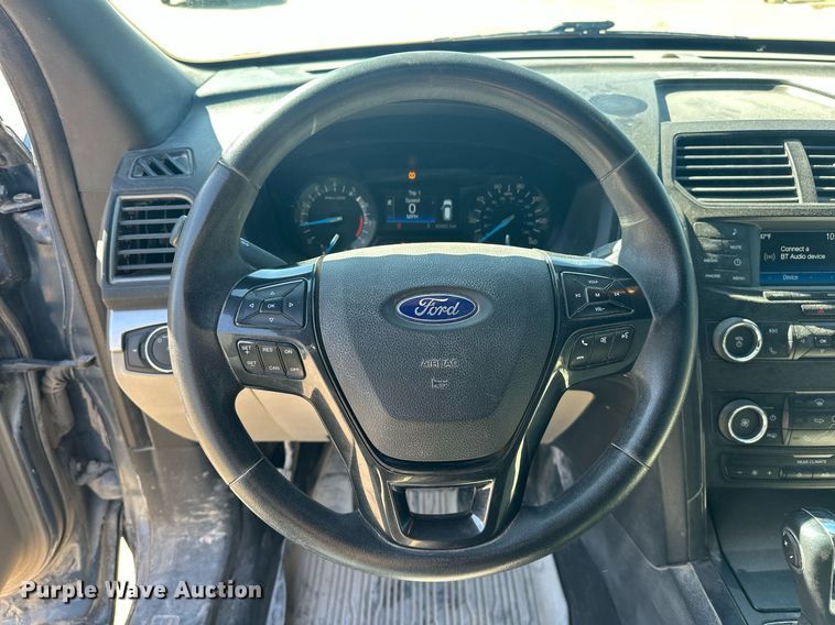image for item DW5100 2018 Ford Explorer SUV