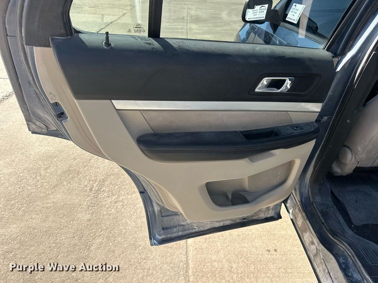 image for item DW5100 2018 Ford Explorer SUV