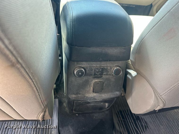 image for item DW5100 2018 Ford Explorer SUV