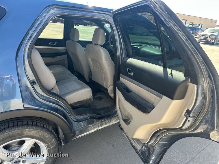 image for item DW5100 2018 Ford Explorer SUV