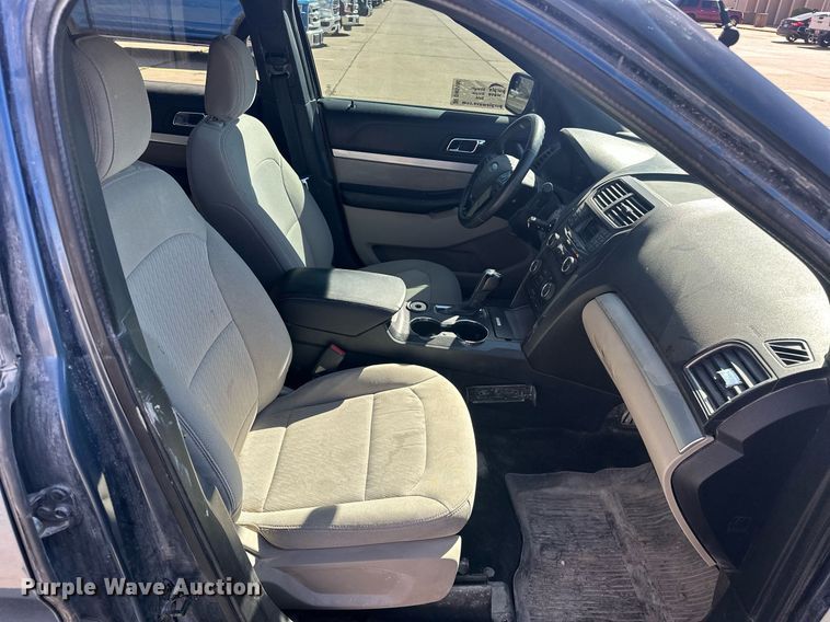 image for item DW5100 2018 Ford Explorer SUV